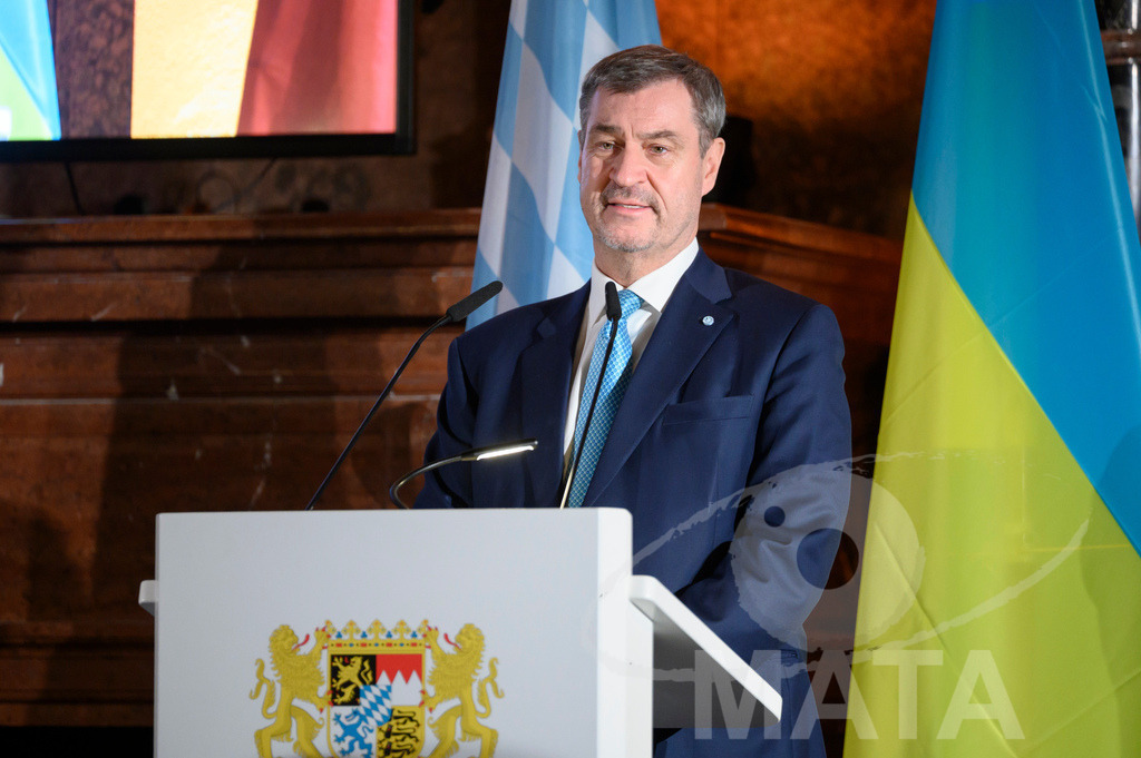 _DWI5381 | Bayerns Ministerpräsident Markus Söder (CSU) hält eine Rede in der Münchner Residenz bei der Verleihung des Ewald-von-Kleist-Preises.Der diesjährige Ewald-von-Kleist-Preis wird am Rande der Münchner Sicherheitskonferenz 2026 an das ukrainische Volk vergeben. München, 14.02.2026 Bayern Deutschland - Realisiert mit Pictrs.com