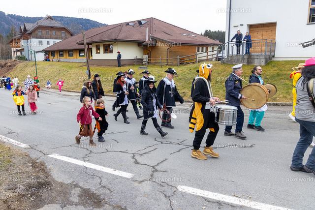 Fasching in Steuerberg - Umzug & Party