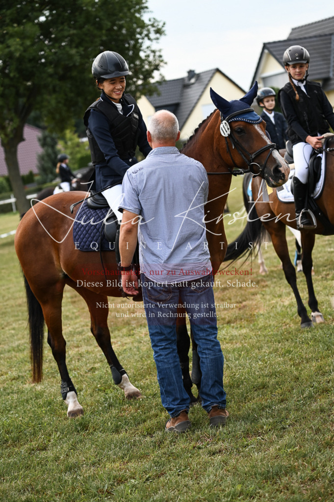 DSC_5767 | Pferde- und Turnierfotografie in Westsachsen. Pferdeportraits, Auftragszeichnungen und intuitive Kunst.