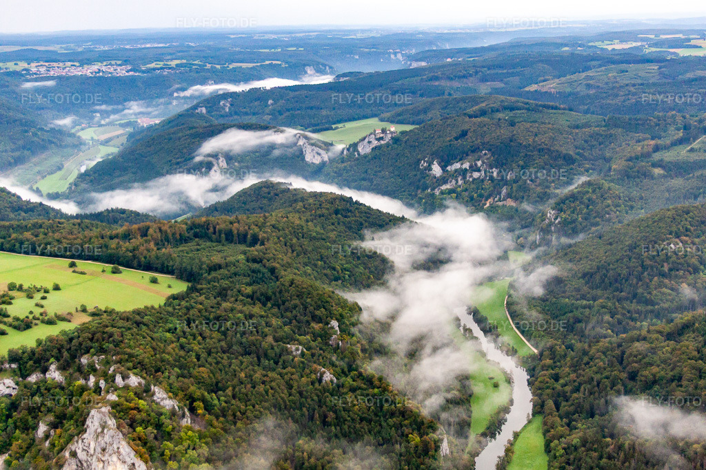 Luftbild: Donaudurchbruch in Fridingen an der Donau im Bundesland Baden-Württemberg in Deutschland. Foto: IMG_71764.jpg vom 31.08.2014 durch Werner Riehm/FLY-FOTO.de