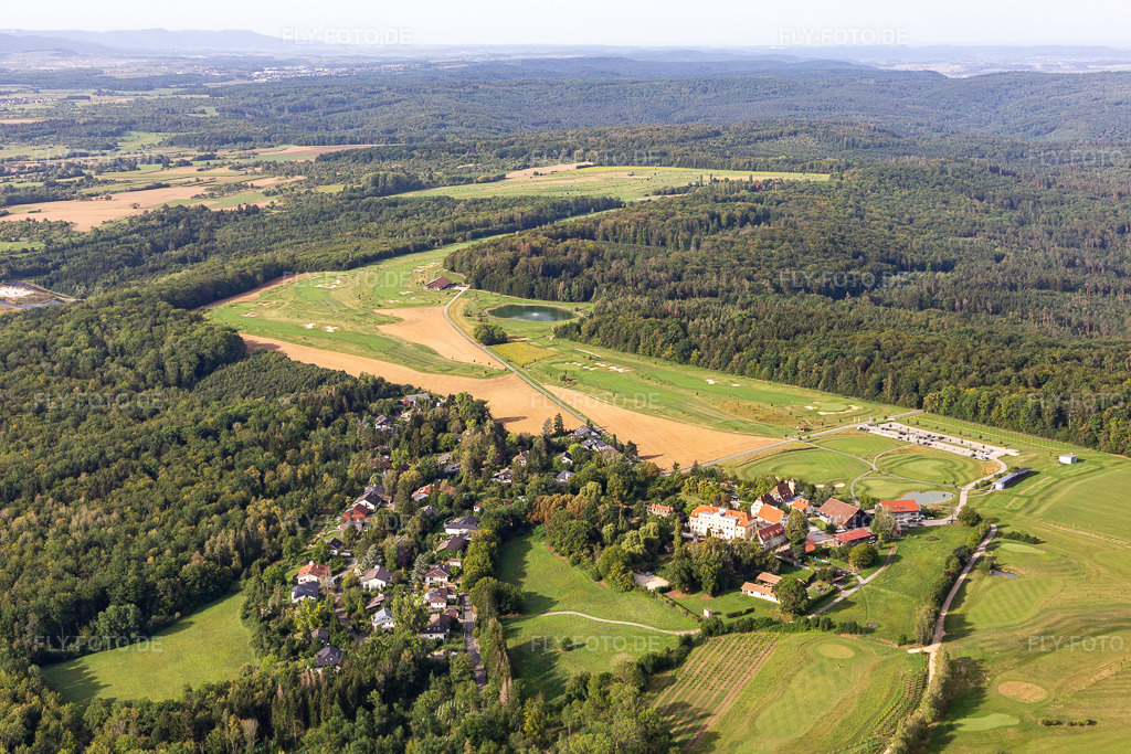 Luftbild: Gelände des Golfplatz Golfclub Schloss Kressbach in Kressbach im Ortsteil Kreßbach in Tübingen im Bundesland Baden-Württemberg in Deutschland. Foto: IMG_008666.jpg vom 27.08.2020 durch Werner Riehm/FLY-FOTO.de