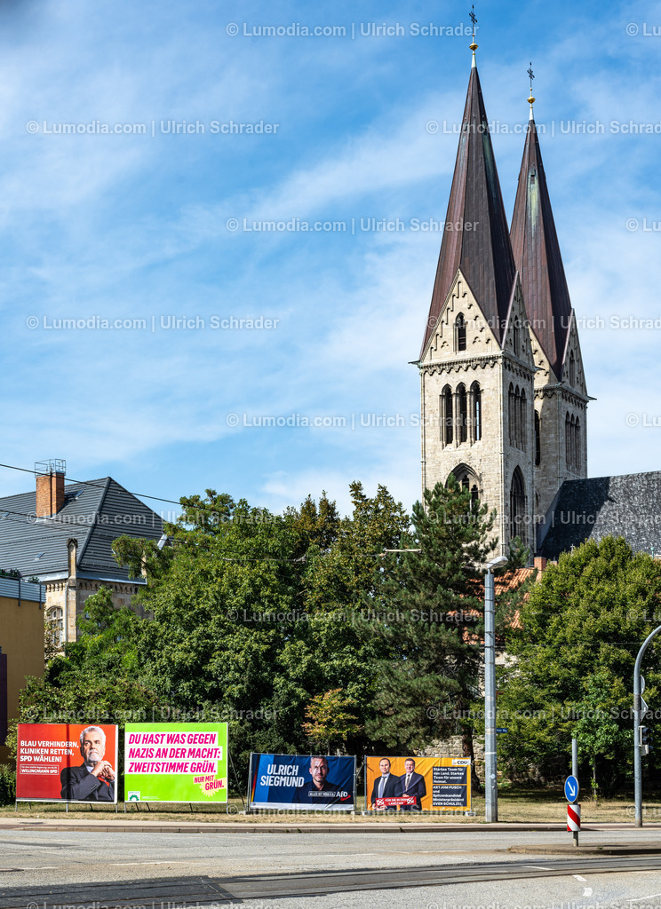 10049-14224 - Wahlplakate in Halberstadt | Stockfoto und Bilderpool mit Bildmaterial aus Deutschland, dem Harz, Halberstadt, Quedlinburg, Wernigerode und weltweit. Qualitativ hochwertige und professionelle Fotos anschauen und kaufen. - Realisiert mit Pictrs.com
