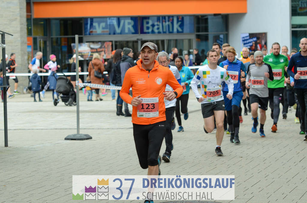 VR Bank Hauptlauf 10000m | 3 Koenigslauf 2023 - Realisiert mit Pictrs.com