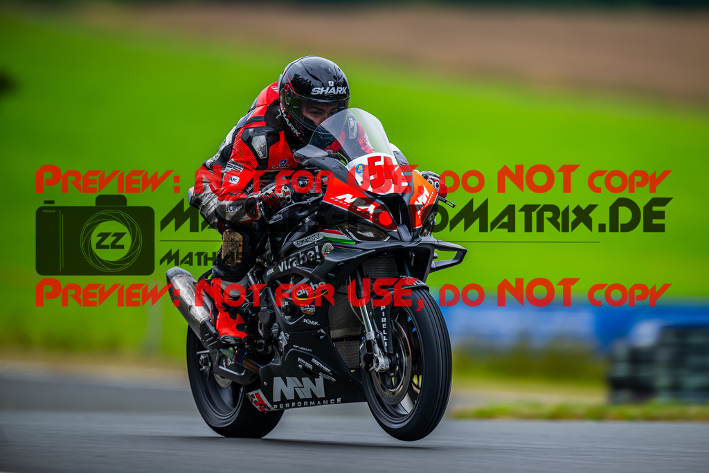 MaZZes_FotoMatrix_240726_6007705_1785 | STK