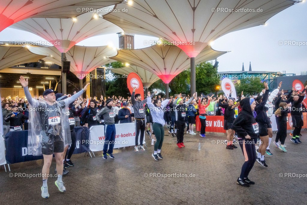 23. ASV Nachtlauf; Koeln, 13.05.26 | Impressionen vom 23. ASV Nachtlauf am 13.05.26 am Tanzbrunnen in Koeln. Foto: BEAUTIFUL SPORTS/Leah Kohring