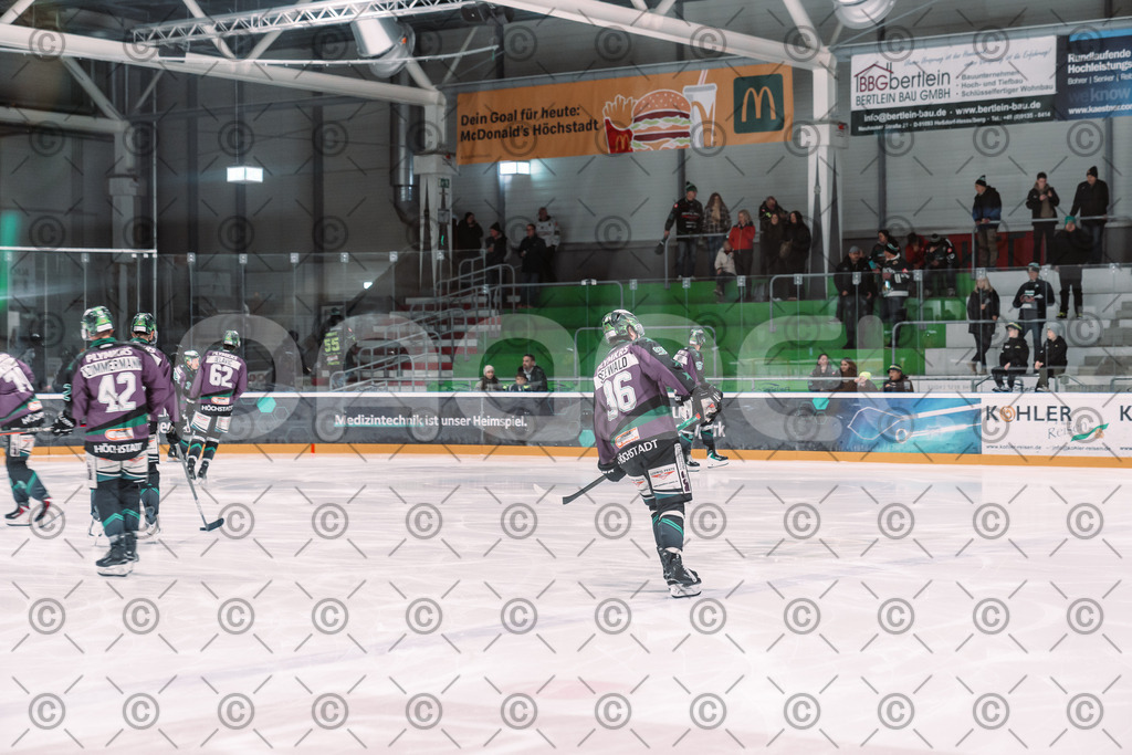 Alligators_vs_Stuttgart_16_11_2025-04 | Höchstadt Alligators Fotogalerie: Eishockey-Action aus Franken. Professionelle Spielfotos, Portraits & Stadionbilder zum Download. Jetzt entdecken! - Realisiert mit Pictrs.com