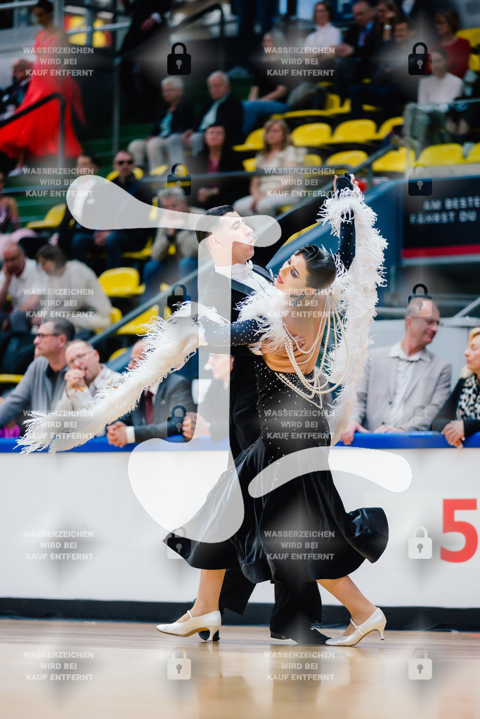 Hessen Tanzt WDSF International Open Standard 43rd (16) Albi Ballata _ Klara Ballata (TSA d. 1. SC Norderstedt)-2025-05-17-8998 | Webshop for digital downloads and prints of dance sport, event & show photographer Julian Link - Realisiert mit Pictrs.com