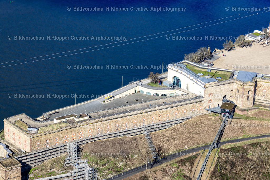 Luftbilder Koblenz-9979 | Luftbildfotografie Burganlage der " Festung Ehrenbreitstein " am Ufer des Rheins in Koblenz im Bundesland Rheinland-Pfalz, Deutschland. - Realisiert mit Pictrs.com
