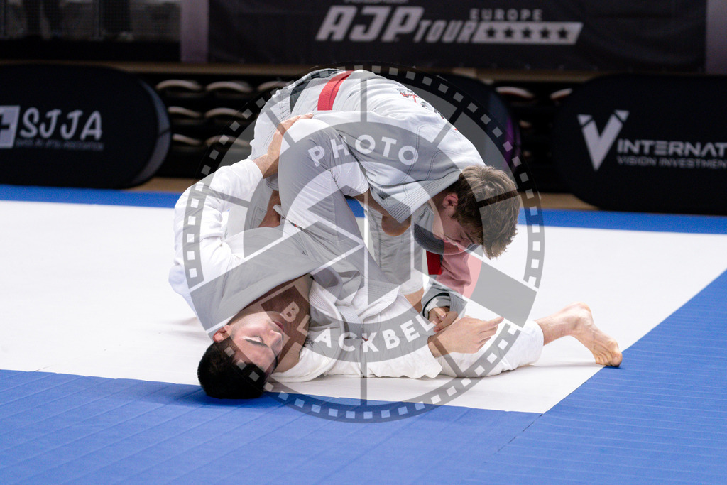 20241013PBB4362 | Athletes compete during the AJP Tour Europe Continental Jiu-Jitsu Amateurs & Masters Championship on October 13, 2024 in Almere near Amsterdam, Netherlands. © Chiara Dazi / photoblackbelt