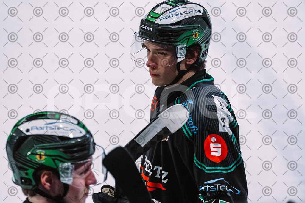 Alligators_vs_Memmingen_05_12_2025-100 | Höchstadt Alligators Fotogalerie: Eishockey-Action aus Franken. Professionelle Spielfotos, Portraits & Stadionbilder zum Download. Jetzt entdecken! - Realisiert mit Pictrs.com
