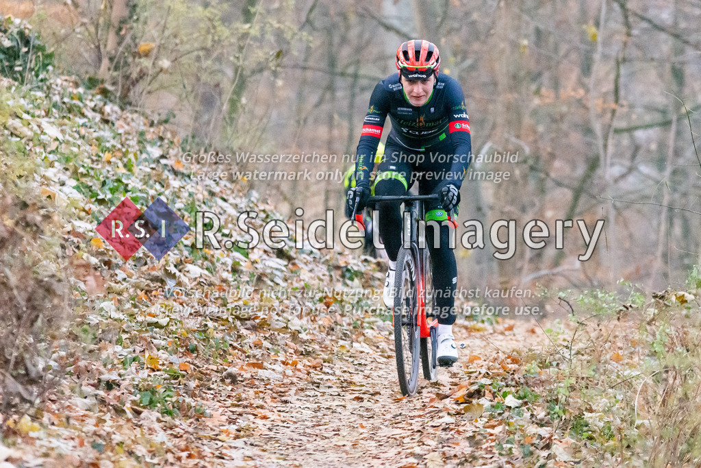Radsport, 14. Lauf - Bikebeat Cyclo-Cross Bundesliga 2022/23 und 43. Harburger Weihnachtspreis im Stevens Cup 2022, Schwarzenbergplatz (Hamburg-Harburg), 18.12.2022 | Aus dem Rennen 6 / Männer Elite (Lizenzfahrer): 
Jasper Levi Pahlke (#13, Heizomat Radteam p/b Kloster Kitchen)