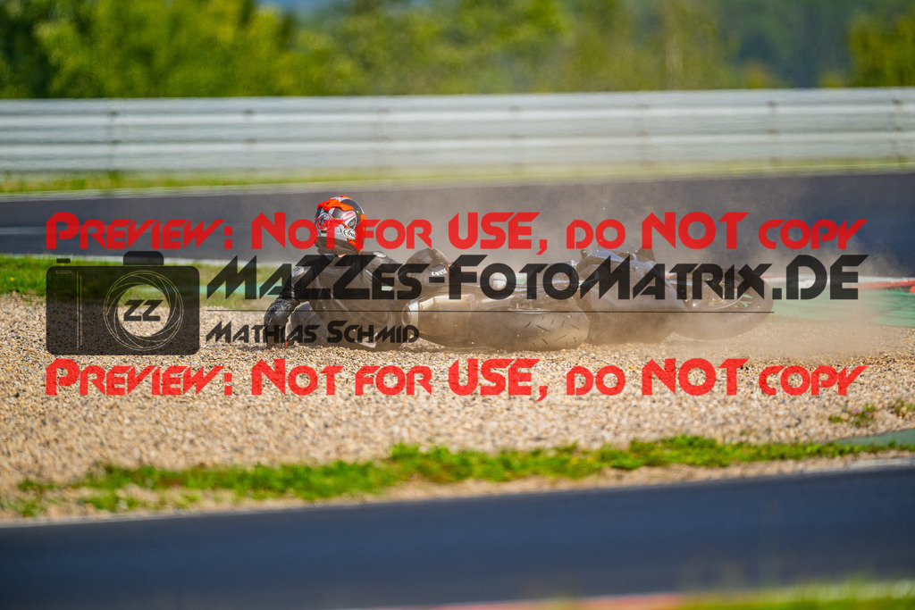 MaZZes_Fotomatrix_20250913_6007705_9054 | GELB