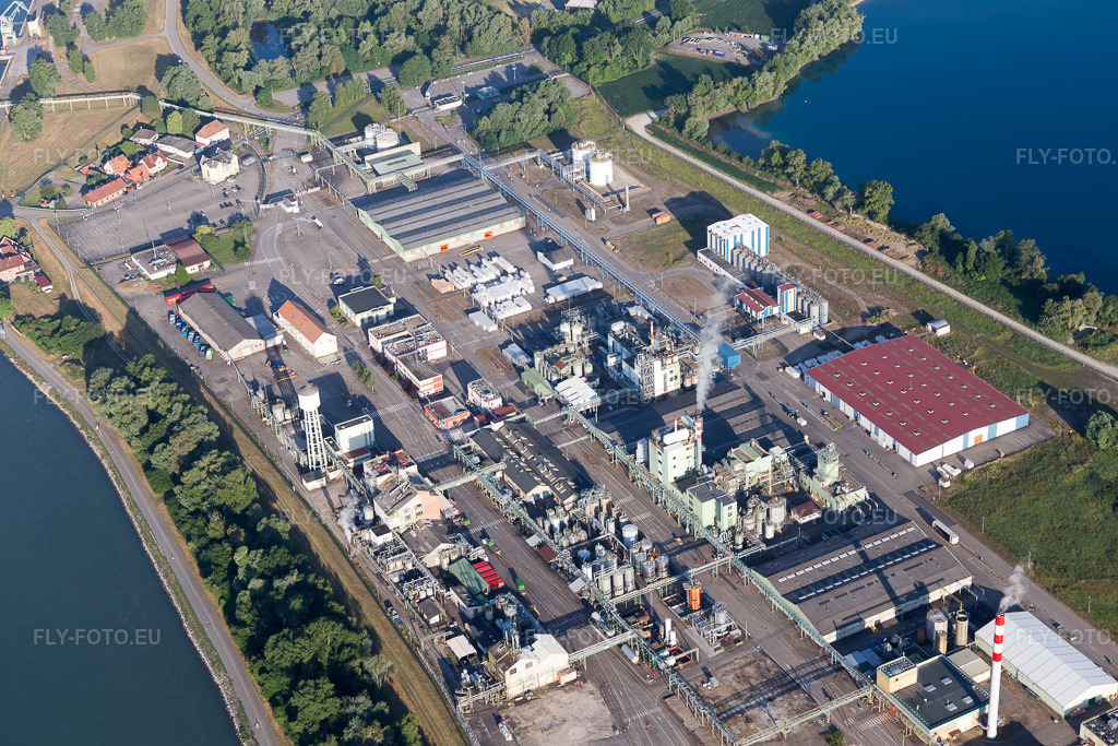 Vue aérienne: Port à Lauterbourg dans le département Bas Rhin, France.Photo: IMG_100945.jpg prise le 17/06/2017 par Werner Riehm/FLY-FOTO.euRésolution de l'original: 5472 x 3648 px