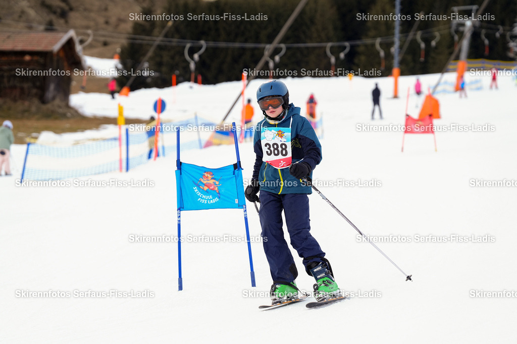 SRF_02.01.2026_0605 | Skirennfotos,Serfaus,Fiss,Ladis,Kinderskirennen,Winter,Tirol,Oberland,skirace,SFL,feelfree,weil wir's genießen,ski,Ski,skifahren,Sonnenplateau, - Realisiert mit Pictrs.com