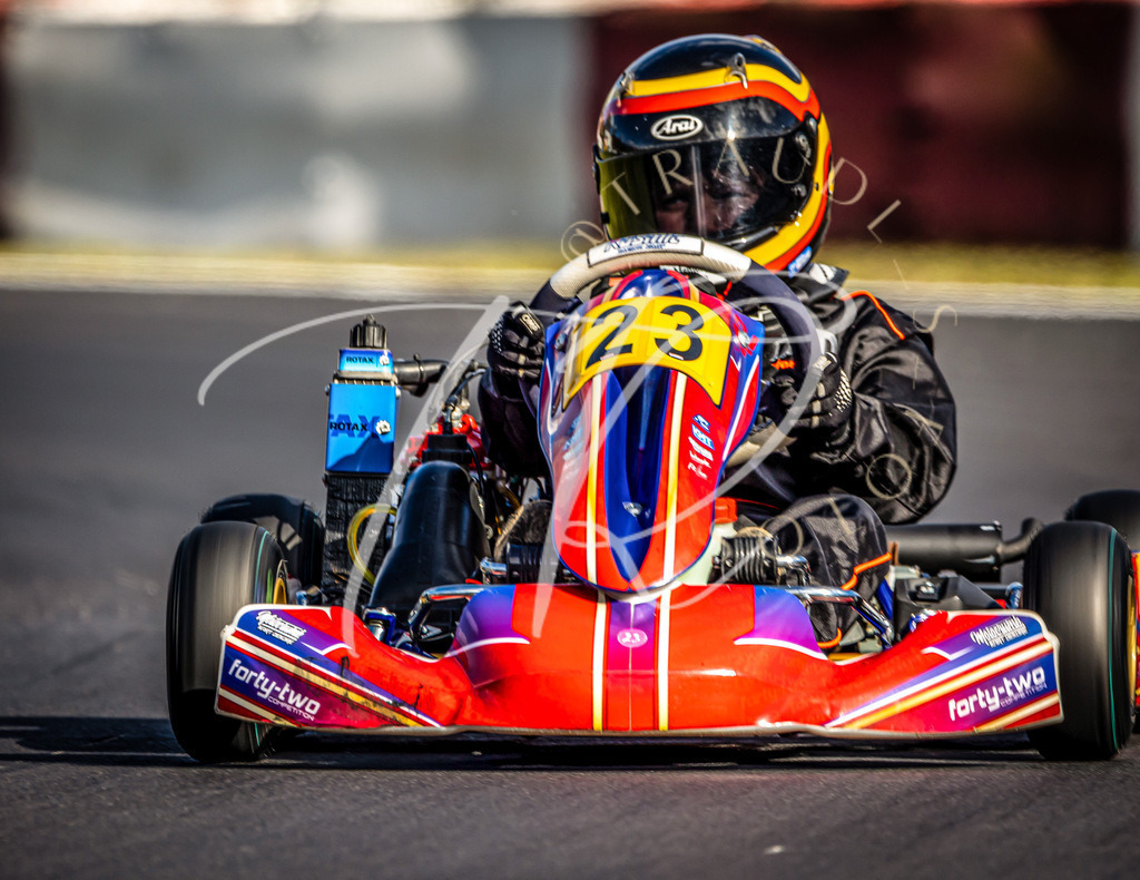 0BA9633F-E386-40BB-9E3E-4ADE06F897A8 | traudl_s_fotos