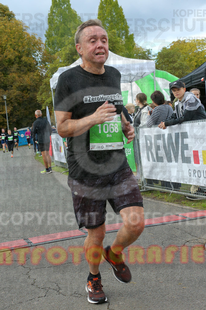 220925_1332_EX1_1268 | Sportfotografie im Rhein-Sieg Kreis, Köln, Bonn, NRW, Rheinland Pfalz, Hessen, etc. Unser Tätigkeitsfeld umfasst den Laufsport vom Volkslauf über den Marathon, Duathlon, Triathon bis zum Ultralauf wie Kölnpfad Ultra oder Schindertrail.
