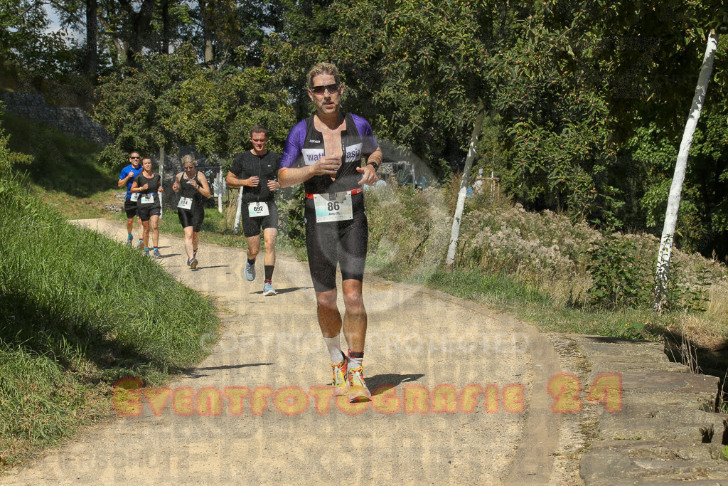 250824_1232_EX1_9639 | Sportfotografie im Rhein-Sieg Kreis, Köln, Bonn, NRW, Rheinland Pfalz, Hessen, etc. Unser Tätigkeitsfeld umfasst den Laufsport vom Volkslauf über den Marathon, Duathlon, Triathon bis zum Ultralauf wie Kölnpfad Ultra oder Schindertrail.