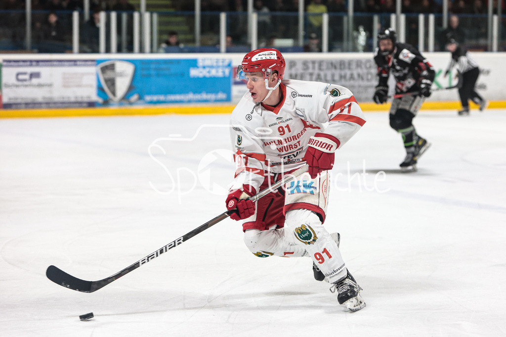 EHC Königsbrunn - TEV Miesbach | Bohumil SLAVICEK (TEV #91) am Puck