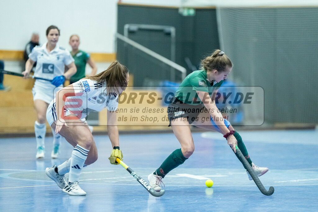HK_20240113_107879 | 1. Bundesliga Damen Düsseldorfer HC - Club Raffelberg am 13.1.2024 DHC Halle, Düsseldorf , Pia Lhotak ( Düsseldorfer HC #5 )