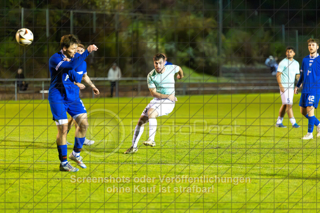 20261015_204510_0232_(c)_by_PhotoPeet | #,TSG Salach (türkis) vs. VfB Neuffen (blau), Fußball, Bezirksliga - Bezirk Neckar/Fils, 08. Spieltag, Saison 2026/2027, Rasensportplatz, Staufenecker Straße, 73084 Salach, 15.10.2026 - 19:30 Uhr,Foto: PhotoPeet / Sport- &amp; Eventfotografie / Peter Harich