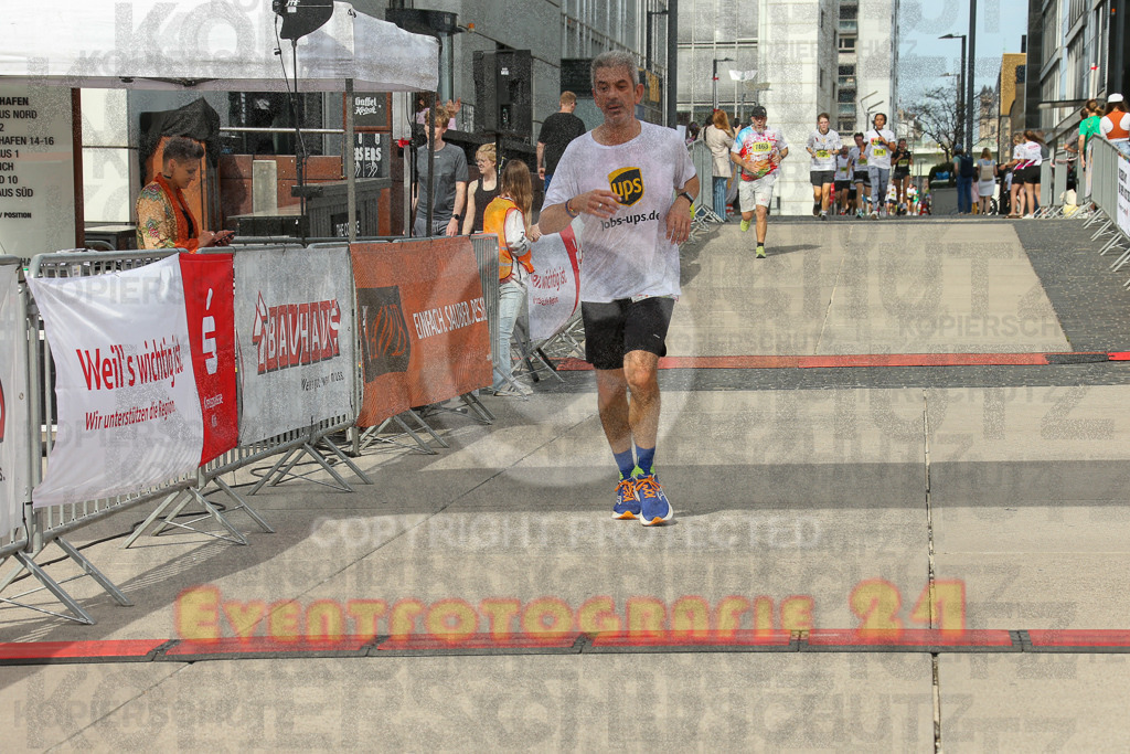 250920_1327_EX1_4654 | Sportfotografie im Rhein-Sieg Kreis, Köln, Bonn, NRW, Rheinland Pfalz, Hessen, etc. Unser Tätigkeitsfeld umfasst den Laufsport vom Volkslauf über den Marathon, Duathlon, Triathon bis zum Ultralauf wie Kölnpfad Ultra oder Schindertrail.