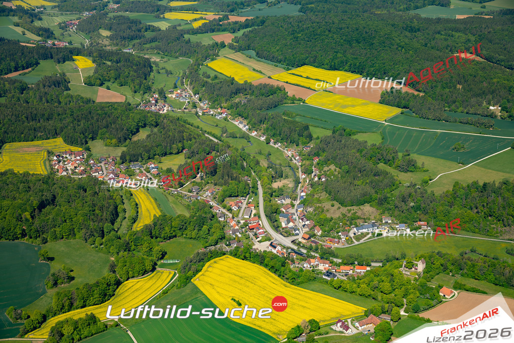 Luftaufnahme Pfaffenhofen Kastl - Die Luftaufnahme wurde 2025 vom UL-Flugzeug heraus erstellt ( keine Drohne ) - Hochauflösende Luftaufnahme - für professionelle Ausdrucke geeignet. Die Geschenkidee !Mit Lizenz und Bildrechte bestellbar
