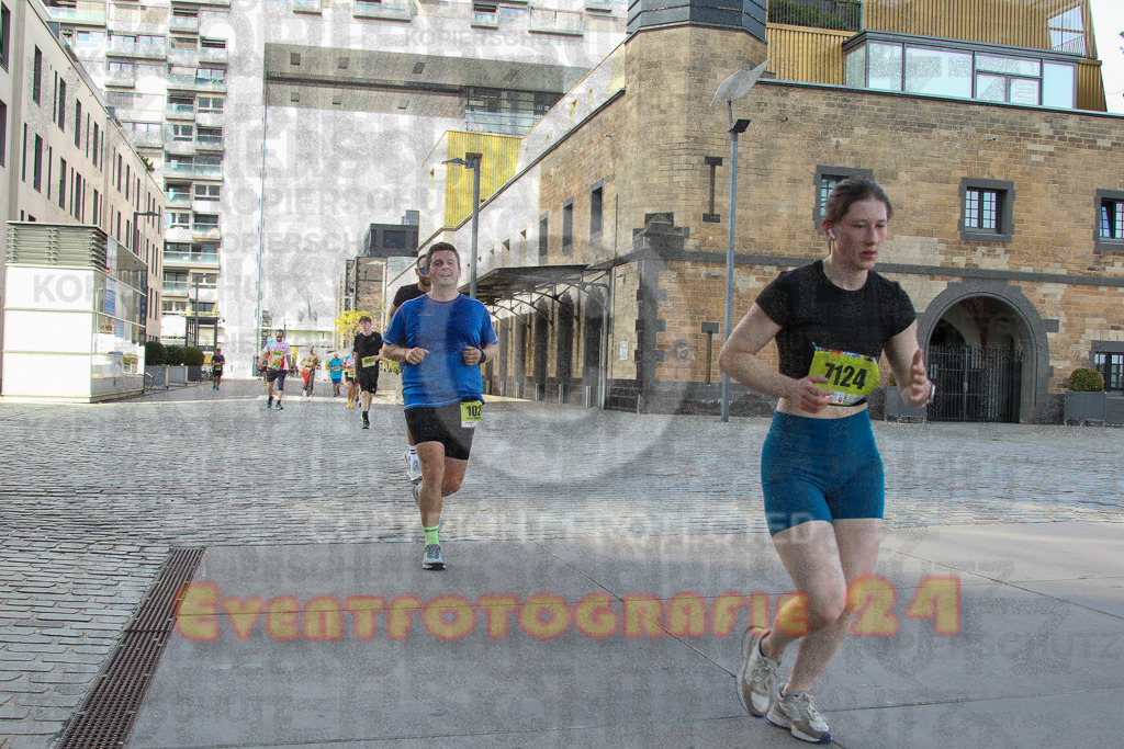 250920_1456_EV4_7641 | Sportfotografie im Rhein-Sieg Kreis, Köln, Bonn, NRW, Rheinland Pfalz, Hessen, etc. Unser Tätigkeitsfeld umfasst den Laufsport vom Volkslauf über den Marathon, Duathlon, Triathon bis zum Ultralauf wie Kölnpfad Ultra oder Schindertrail.