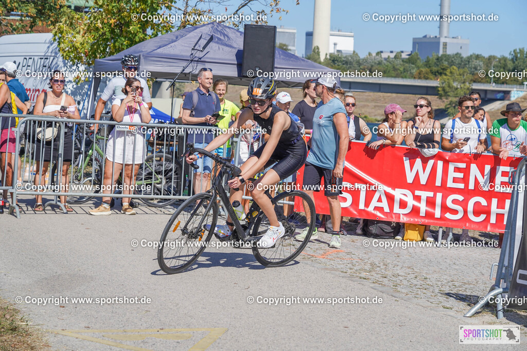 DSC01144 | Vienna Triathlon 2024                                        P3 Event                                                             #yourpictrs #sportshot_your_pictrs                 @Sportshotphotography                                     Photo Credit: www.sportshot.de