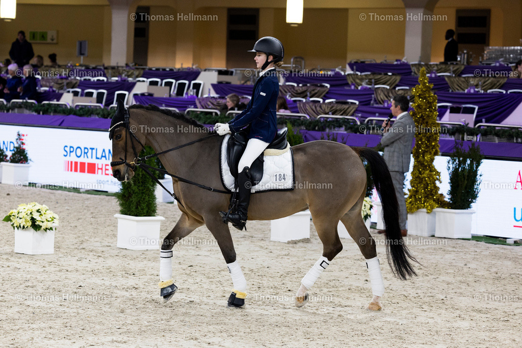 TH_Reiterwettbewerb-Linsenhoff Förderpreis_2635 | Reiterwettbewerb-Linsenhoff Förderpreis beim Festhallen Reitturnier Frankfurt 2022 am 15.12.22 in Franlkfurt, Festhalle