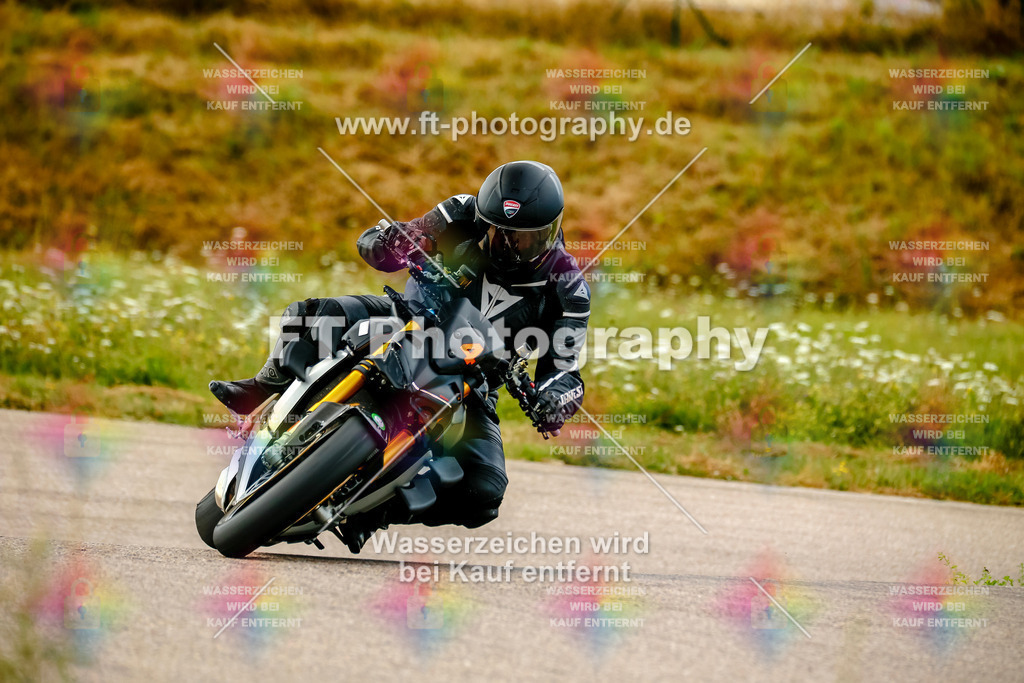 Chambley Juli-0774 | Hier findet Ihr Bilder von Touristenfahrten auf der Nürburgring Nordschleife oder von anderen Veranstaltungen die ich besucht habe. Viel Spass beim Durch Schauen 