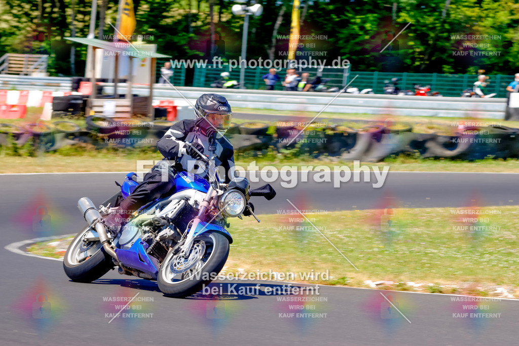 _MOT9331 | Hier findet Ihr Bilder von Touristenfahrten auf der Nürburgring Nordschleife oder von anderen Veranstaltungen die ich besucht habe. Viel Spass beim Durch Schauen 