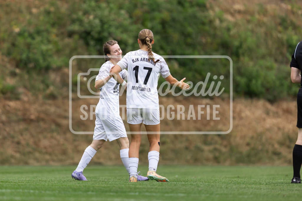 Fußball I Frauen I Testspiel I SpVg Aurich - DJK Arminia Ibbenbüren I 15422 | realhellocedii - Realisiert mit Pictrs.com
