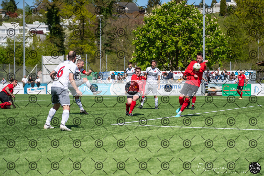 20240427_FC-Rothrist 30 vs Red-Star_032 | Sport und Naturfotografie von Roberto Esposito zeigt echte Momente Bewegung und die Schönheit der Natur. Ausdrucksstarke Bilder schaffen Emotionen.