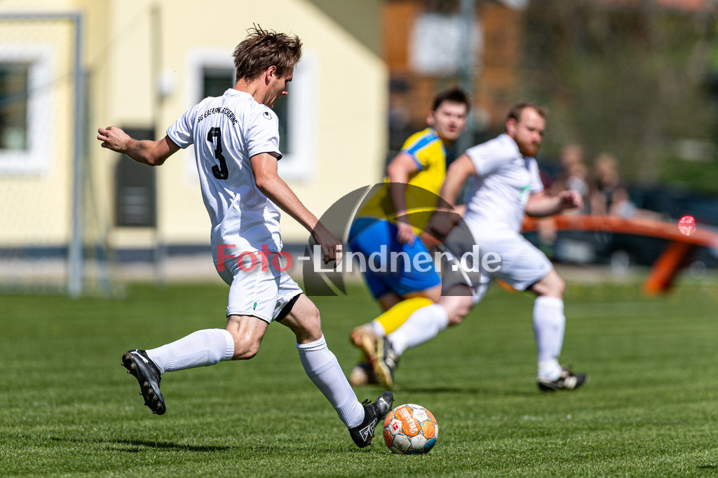 SC Böbing vs SG SV Eberfing/SV Söchering | Abstiegs Qualifikationsrunde A-Klasse Gruppe P, SC Böbing vs SG SV Eberfing/SV Söchering, 20240414,
Dominik EHRENBERG (SVES 3) in Aktion,
2024-04-14 in Böbing (Sportplatz Böbing)
Dominik EHRENBERG (SVES 3)
Copyright: WolfgangxLindner foto-lindner.de