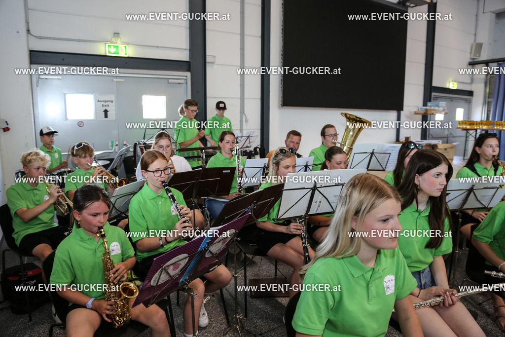 FIPS2661 | Sportfoto event-gucker Herbert Scherer