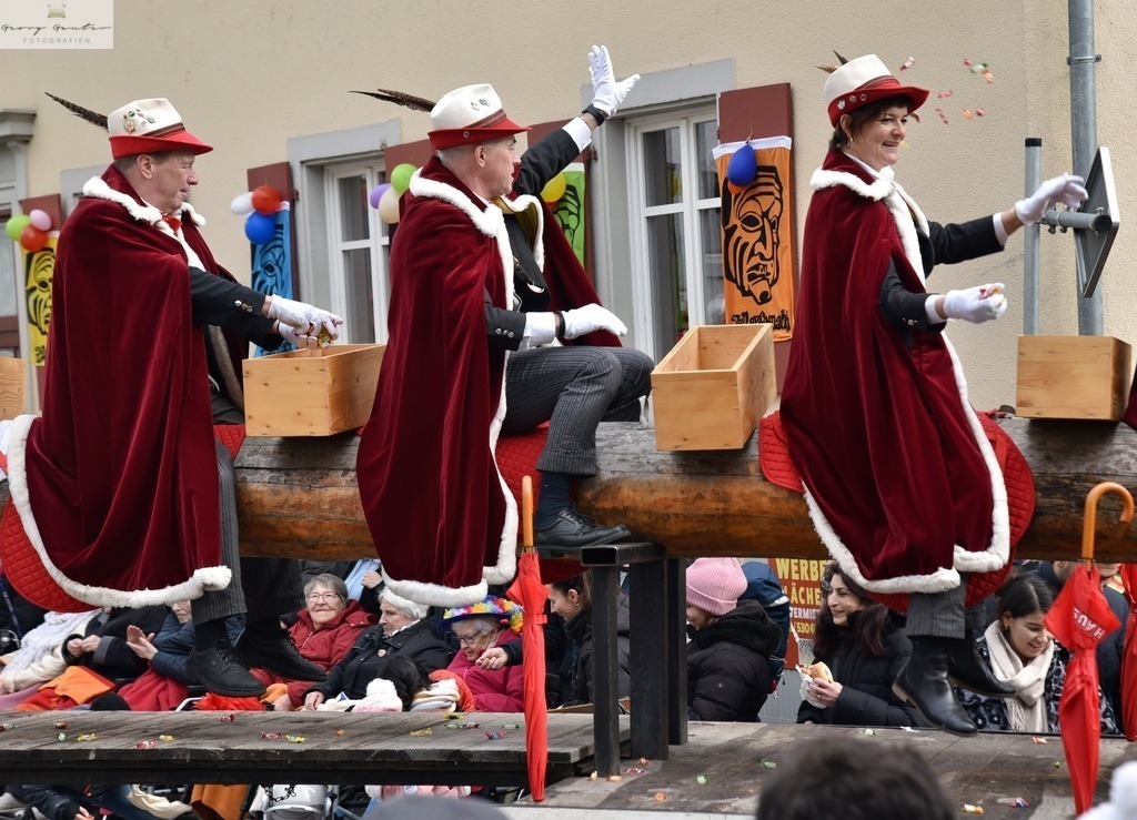 FasMontag _24-009-RA | Fotoblog Schwarzwald, Foto Blog Wiesental, Pfaffenberg, Winterzauber, Zeller Bergland, Zell im Wiesental, Fotoblog Wiesental, Landschaftsfotos, Bilder Wiesental, Natur, Naturbilder, Fastnacht, Zeller Fastnacht, Zeller Fasnacht, Zeller Bergland, Belchen, - Realisiert mit Pictrs.com