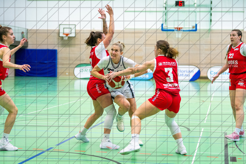 2. DBBL Nord 24/25 | 17.11.2024 | BBC OS vs. BG 89 AVIDES Hurricanes | 2. DBBL Nord 24/25 | 17.11.2024 | BBC OS vs. BG 89 AVIDES Hurricanes - - - - - CREDIT, www.bullenfotos.de, Martin König, Hörner Weg 40, D-49078 Osnabrück, +4917663732967, Nutzung und Weitergabe nur zu den vereinbarten Zwecken. Presseanfragen an Urheber. Alle Rechte beim Urheber. - - - - - - Realisiert mit Pictrs.com