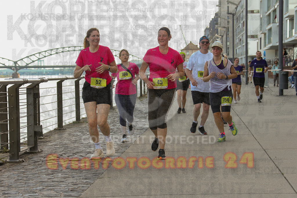 250920_1455_EX1_8226 | Sportfotografie im Rhein-Sieg Kreis, Köln, Bonn, NRW, Rheinland Pfalz, Hessen, etc. Unser Tätigkeitsfeld umfasst den Laufsport vom Volkslauf über den Marathon, Duathlon, Triathon bis zum Ultralauf wie Kölnpfad Ultra oder Schindertrail.