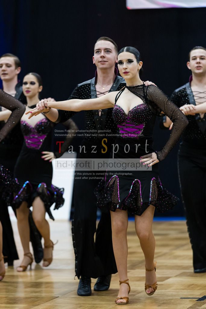202603145_LL_Lat-Formationen_Nbg_4908 | Tanzsportbilder, Standardtanz, Lateintanz, WDSF, DTV, LTVB, dancecomp, goc, hessen tanzt, blaues band der spree, walzer, tango, wiener walzer, slowfox, quickstepp, samba, rumba, cha-cha-cha, paso doble. jive, hd-kroft photography, turniertanzsport