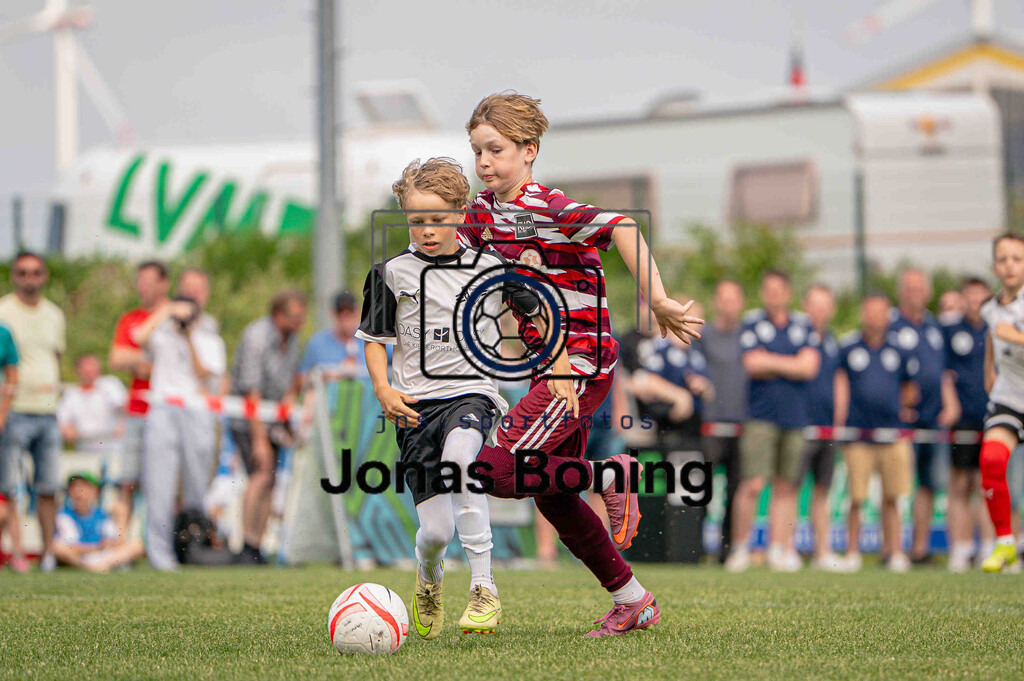 Fußball I E-Junioren I Saison 2025-2026 I OM-Cup Lüsche I Sonntag  I 24556 | jns.sportfotos - Realisiert mit Pictrs.com