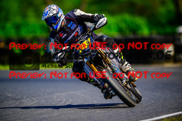 MaZZes_FotoMatrix_240511_6007705_5440 | UE40