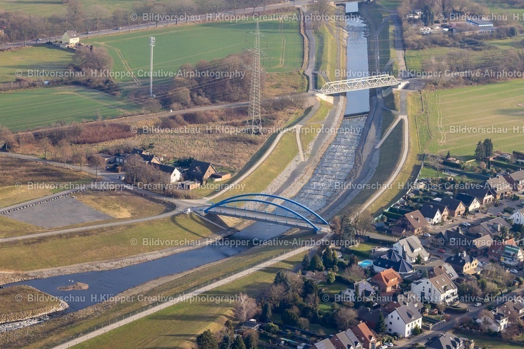 Luftbild Dinslaken-8319 | Luftbildfotografie Uferbereiche entlang der Fluss- Mündung der Emscher in den Rhein in Dinslaken im Bundesland Nordrhein-Westfalen, Deutschland - Realisiert mit Pictrs.com