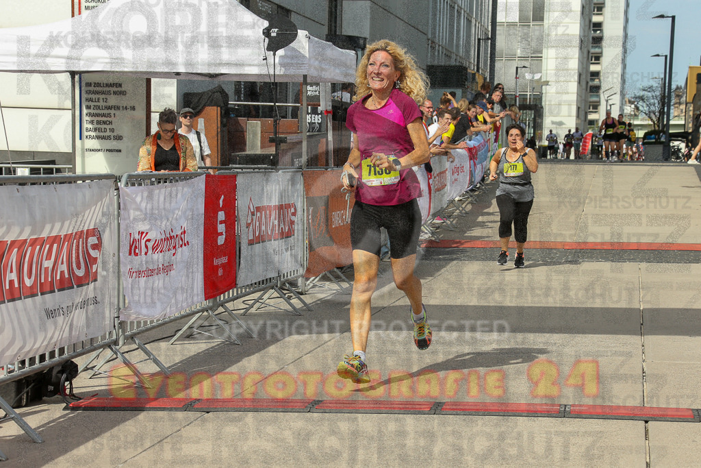 250920_1340_EX1_6107 | Sportfotografie im Rhein-Sieg Kreis, Köln, Bonn, NRW, Rheinland Pfalz, Hessen, etc. Unser Tätigkeitsfeld umfasst den Laufsport vom Volkslauf über den Marathon, Duathlon, Triathon bis zum Ultralauf wie Kölnpfad Ultra oder Schindertrail.