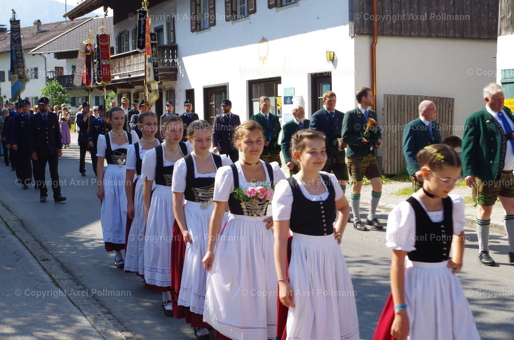 IMGP3673 | fotografiert von Axel PollmannLeonhardi Wallfahrt Benediktbeuern und Murnau, Fronleichnam, Fasching, Landschaft im Loisachtal und Benediktbeuern  - Realisiert mit Pictrs.com