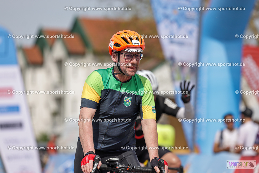 VJ__9870 | Neusiedlersee Radmarathon 2026@sportshot_your_pictrs #yourpictures#roadtowm2029 #nrm #neusiedlerseeradmarathon #neusiedlersee #neusiedlerseetourismus #burgenland #mörbisch #nrm26 #burgenlandtourismus #voglundco #poweredbyburgenlandtourismus #radsport #rad #marathon #ucigranfondo #visitburgenland #ucigranfondoworldseries