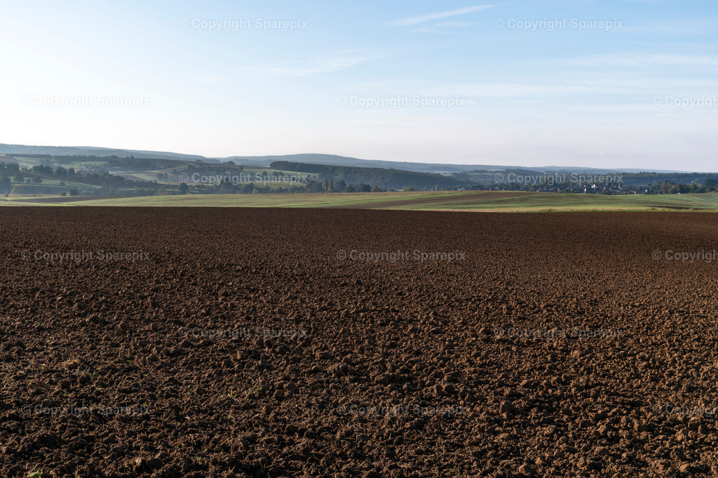 CAR_Agri_plowed22 | Camera height 1,20m - light 8/35° - Realisiert mit Pictrs.com