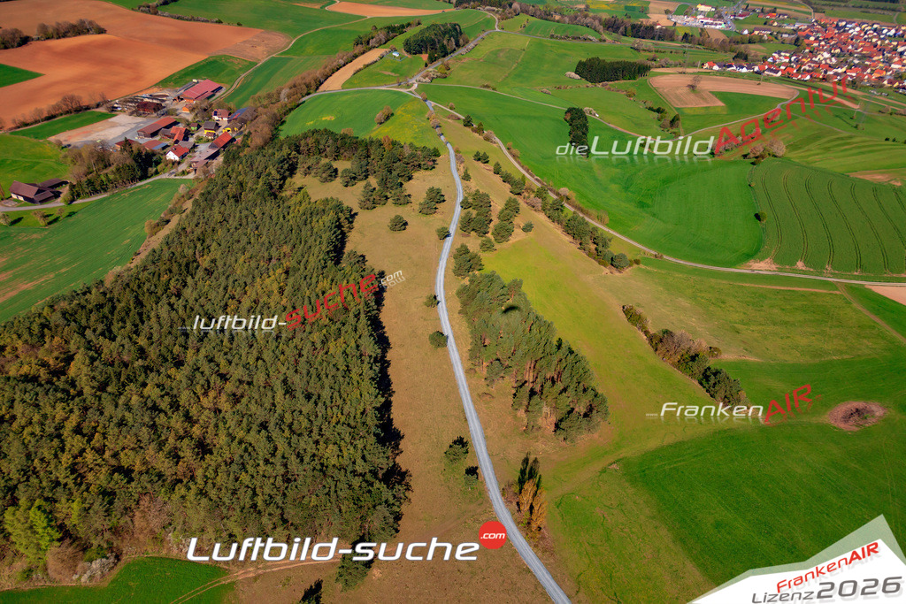 Die Luftaufnahme der Stadt Marktrodach wurde 2017 vom Flugzeug heraus erstellt ( keine Drohne )- hohe Auflösung für beste Qualität