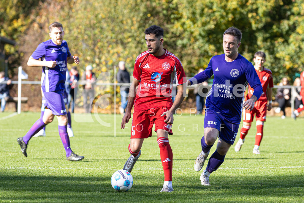 Sperber Veerßen - Ragoubi_ Babie (rechts Tollkühn_ Mathis) vs SV Holdenstedt II 191025 dlP | immodelaporte-sportfotos - Realisiert mit Pictrs.com