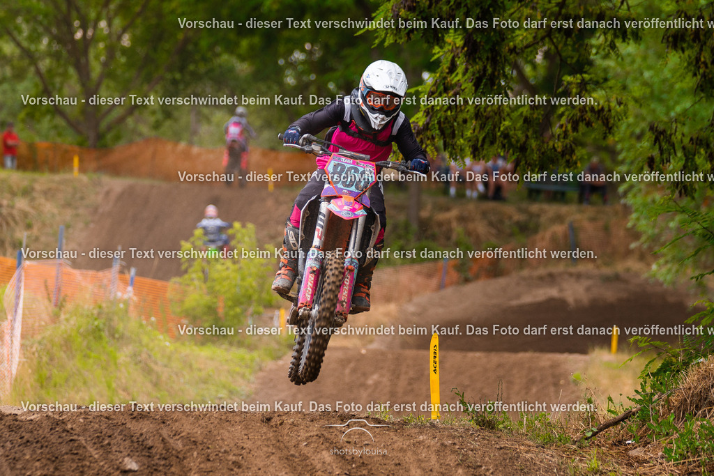 07_05_BernauerSchleife-8090 | Sportfotografin aus Berlin-Brandenburg mit Fokus auf Motocross. Ich halte deine sportliche Leistung und echte Emotionen auf und neben der Strecke professionell fest. Entdecke die Fotos von deinem Rennen und bestelle sie direkt hier im Shop.