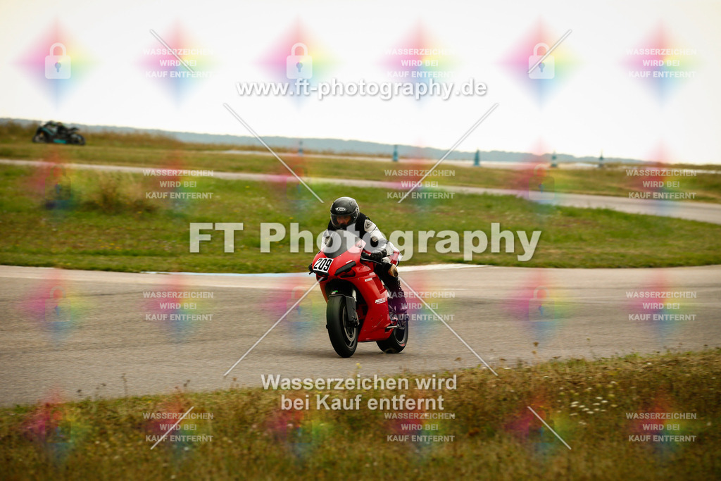 _MOT8270 | Hier findet Ihr Bilder von Touristenfahrten auf der Nürburgring Nordschleife oder von anderen Veranstaltungen die ich besucht habe. Viel Spass beim Durch Schauen 